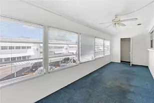 6050 21st St N, Saint Petersburg, FL 33714 - Photo 17