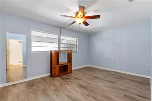 6050 21st St N, Saint Petersburg, FL 33714 - Photo 11