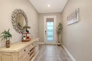 469 Baneberry Ct, Nokomis, FL 34275 - Photo 3