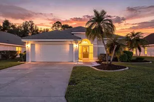 6983 Superior St Cir, Sarasota, FL 34243 - Photo 1