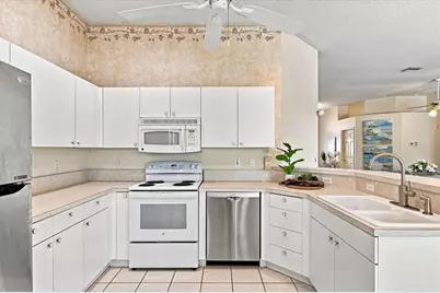 6983 Superior Street Circle, Sarasota, FL 34243 - Photo 15