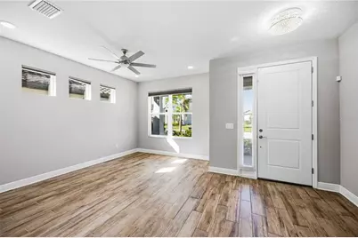 4745 Antrim Drive, Sarasota, FL 34240 - Photo 5