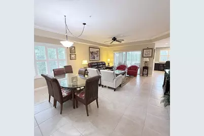 6318 Grand Oak Circle #201, Bradenton, FL 34203 - Photo 11