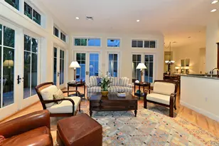 1080 Seagrove Ln, Sarasota, FL 34242 - Photo 5