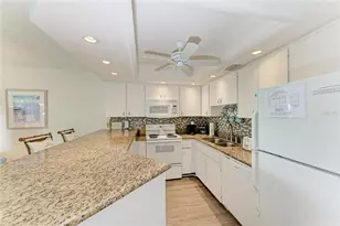 600 Manatee Ave, Holmes Beach, FL 34217 - Photo 15