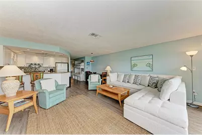 600 Manatee Avenue #226, Holmes Beach, FL 34217 - Photo 11