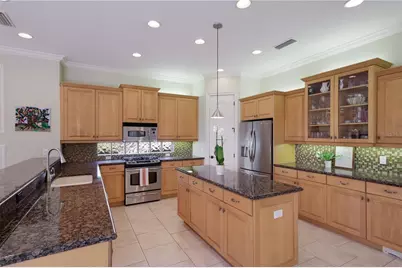 7519 Mizner Reserve Court, Lakewood Ranch, FL 34202 - Photo 11