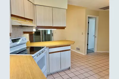 8123 Bessemer Avenue, North Port, FL 34287 - Photo 9