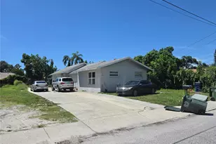 1222 17th St W, Bradenton, FL 34205 - Photo 1