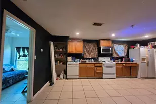 1222 17th St W, Bradenton, FL 34205 - Photo 23