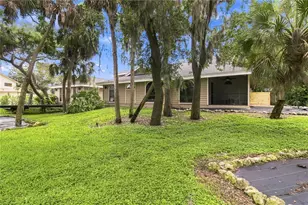 902 Drakeswood Ct, Sarasota, FL 34232 - Photo 5