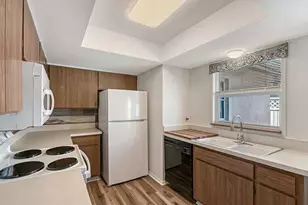 6906 Curtiss Ave, Sarasota, FL 34231 - Photo 17