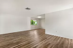 6906 Curtiss Ave, Sarasota, FL 34231 - Photo 15