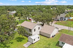 8006 Oak Dr, Palmetto, FL 34221 - Photo 43