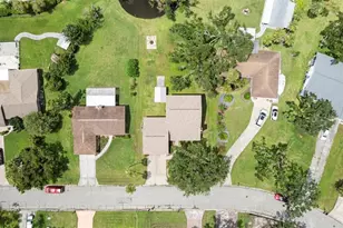 8006 Oak Dr, Palmetto, FL 34221 - Photo 47