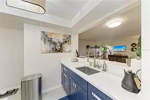 2121 Wood St, Sarasota, FL 34237 - Photo 9