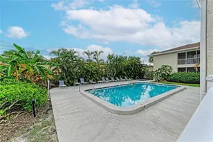 2121 Wood St, Sarasota, FL 34237 - Photo 25