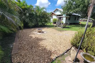 900 Bokhara Pl, Sarasota, FL 34232 - Photo 17