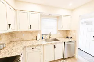 9718 Hernando Ct, Bradenton, FL 34210 - Photo 17
