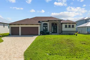 349 Springview Cir NW, Port Charlotte, FL 33948 - Photo 3
