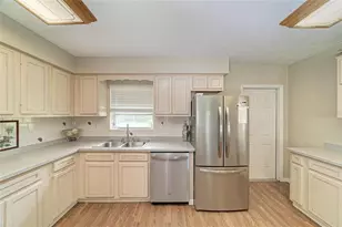 5423 21st St W, Bradenton, FL 34207 - Photo 17