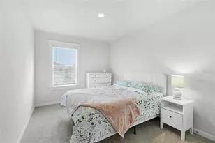 3391 Hilltop Cir, Bradenton, FL 34211 - Photo 17