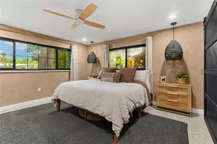 2410 Valencia Dr, Sarasota, FL 34239 - Photo 19