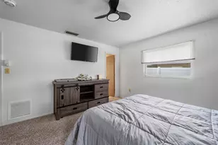 4594 Parnell Dr, Sarasota, FL 34232 - Photo 17