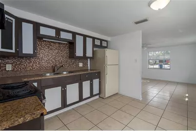 1324 59th Avenue E, Bradenton, FL 34203 - Photo 7