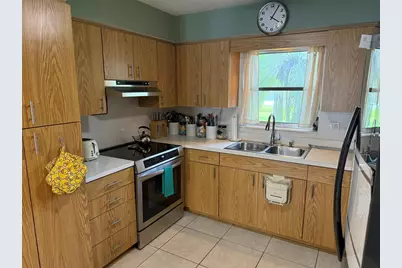 4951 Sawyer Road, Sarasota, FL 34233 - Photo 5
