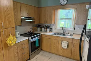 4951 Sawyer Rd, Sarasota, FL 34233 - Photo 5