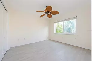 870 Hudson Ave, Sarasota, FL 34236 - Photo 11