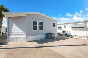 6922 E Bayou Ln, Bradenton, FL 34207 - Photo 5