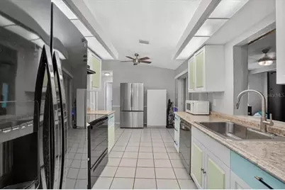 2712 36th Avenue Ter E, Bradenton, FL 34208 - Photo 11
