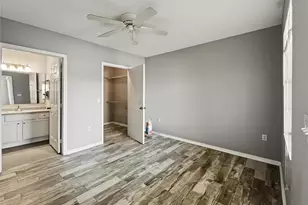 3005 Chianti Ct, Sarasota, FL 34237 - Photo 9