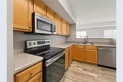 3005 Chianti Court #208, Sarasota, FL 34237 - Photo 7