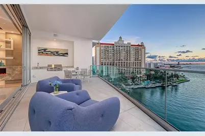 401 Quay Commons #805, Sarasota, FL 34236 - Photo 11