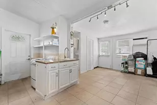 4225 Swift Rd, Sarasota, FL 34231 - Photo 21
