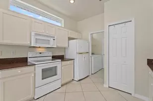 4350 Beekman Pl, Sarasota, FL 34235 - Photo 27