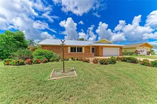 212 68th St NW, Bradenton, FL 34209 - Photo 3