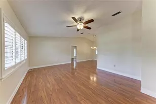 212 68th St NW, Bradenton, FL 34209 - Photo 7