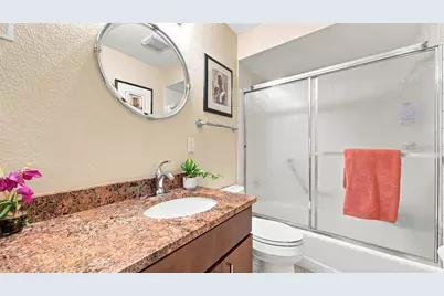 3615 Muirfield Drive #3D, Sarasota, FL 34238 - Photo 23