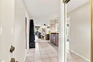 3615 Muirfield Dr, Sarasota, FL 34238 - Photo 3