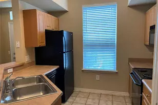 5550 Rosehill Rd, Sarasota, FL 34233 - Photo 5