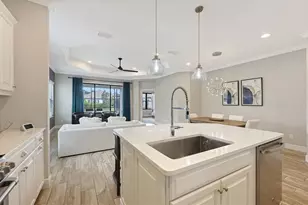 6423 Positano Ct, Sarasota, FL 34243 - Photo 15