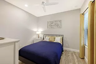 6423 Positano Ct, Sarasota, FL 34243 - Photo 31