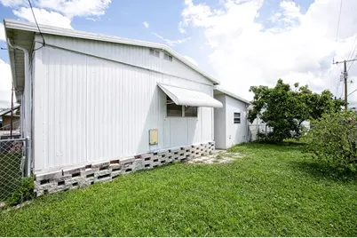 716 50th Avenue W, Bradenton, FL 34207 - Photo 19