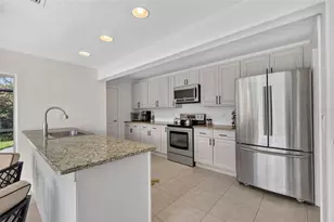 567 Bird Key Dr, Sarasota, FL 34236 - Photo 17