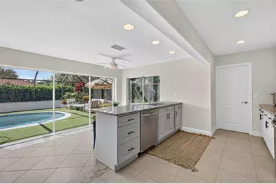 567 Bird Key Drive, Sarasota, FL 34236 - Photo 21