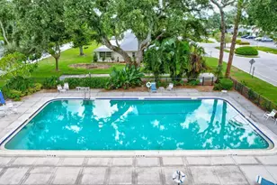 7461 W Country Club Dr N, Sarasota, FL 34243 - Photo 51